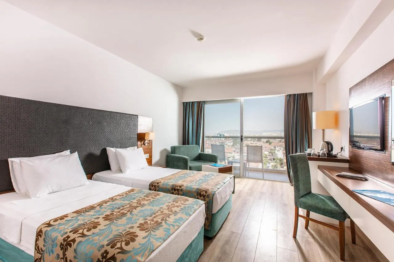 Palm Wings Kusadasi Beach Resort&Spa Hotel