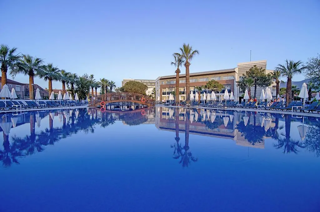 Palm Wings Kusadasi Beach Resort&Spa Hotel